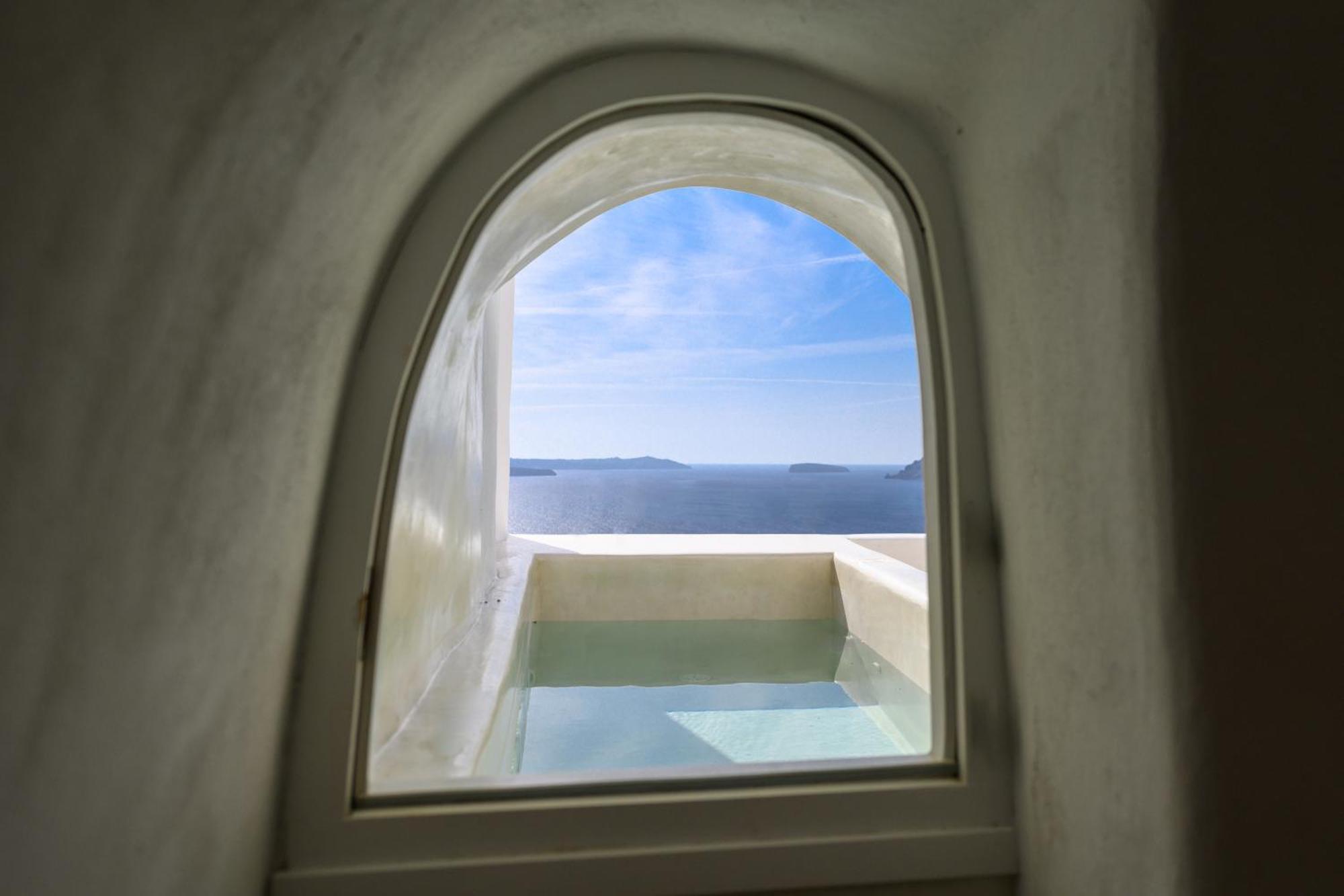 Gaia Suites Oia (Santorini) Room photo